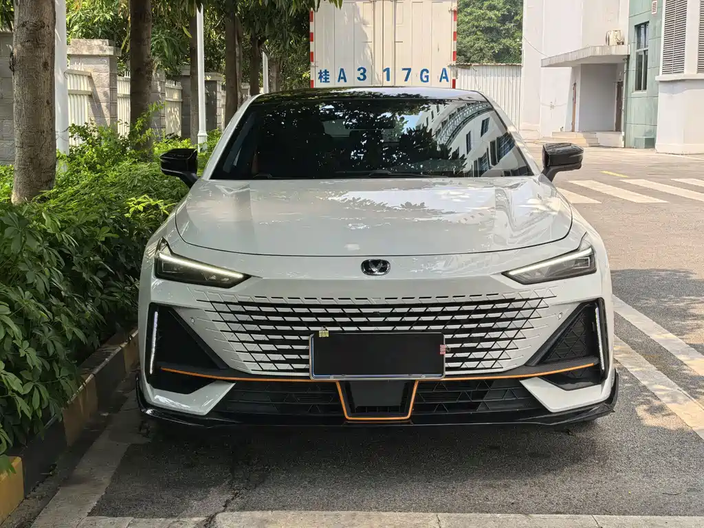 Changan UNI-V — миниатюра 2