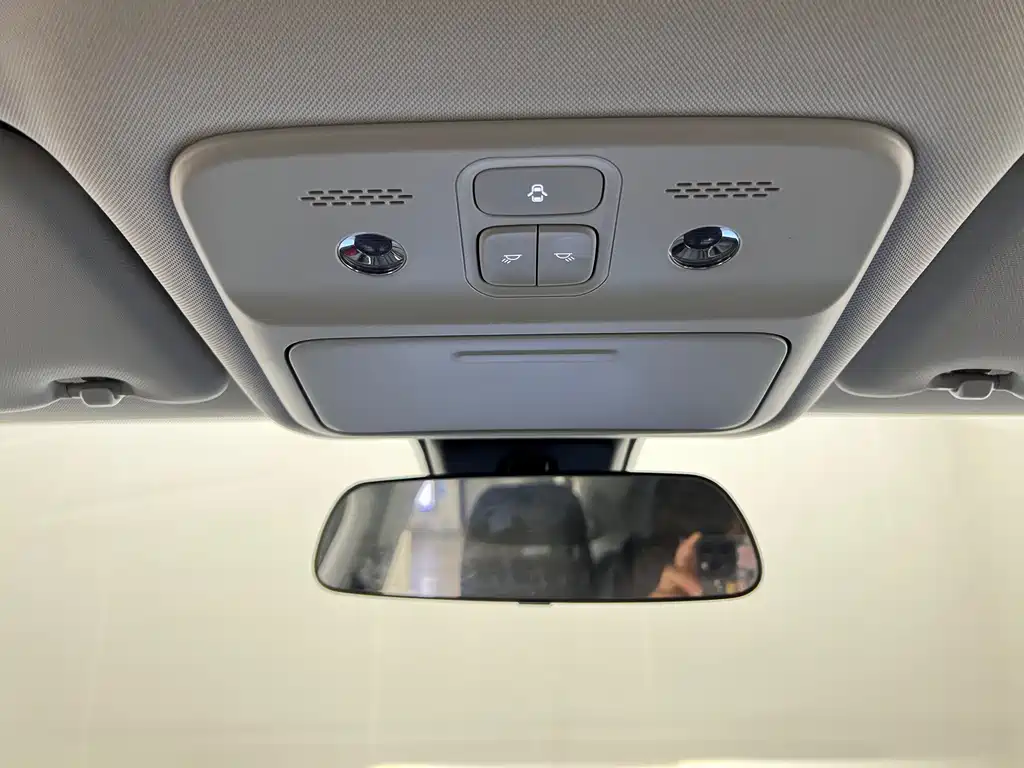 Wuling Xingguang — миниатюра 24