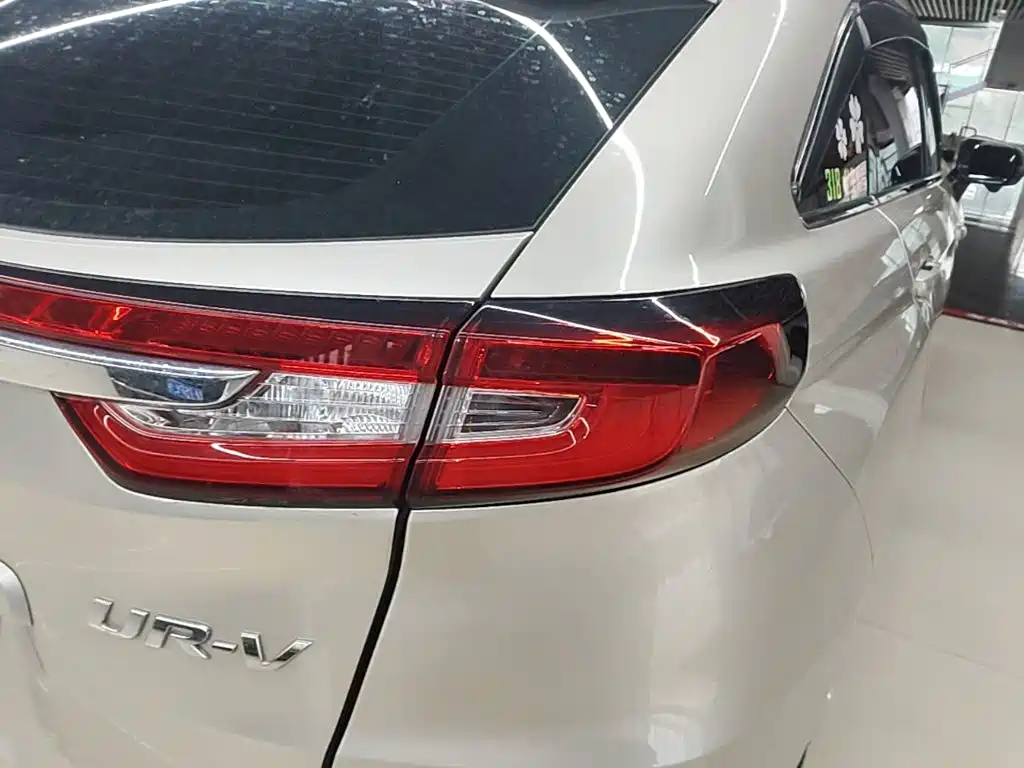 Honda UR-V — миниатюра 8