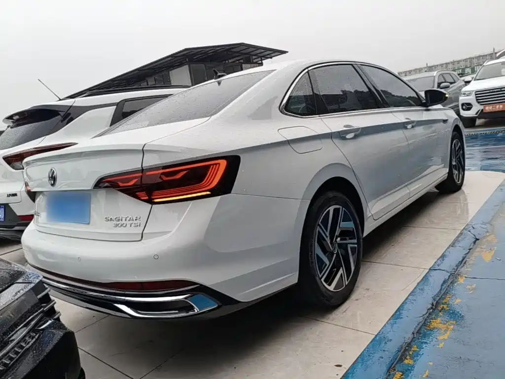 Volkswagen Sagitar — миниатюра 7