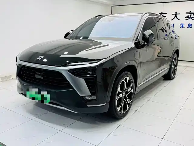 NIO ES8