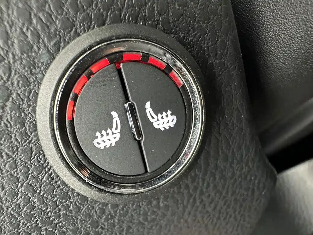 Toyota Yaris L — миниатюра 12