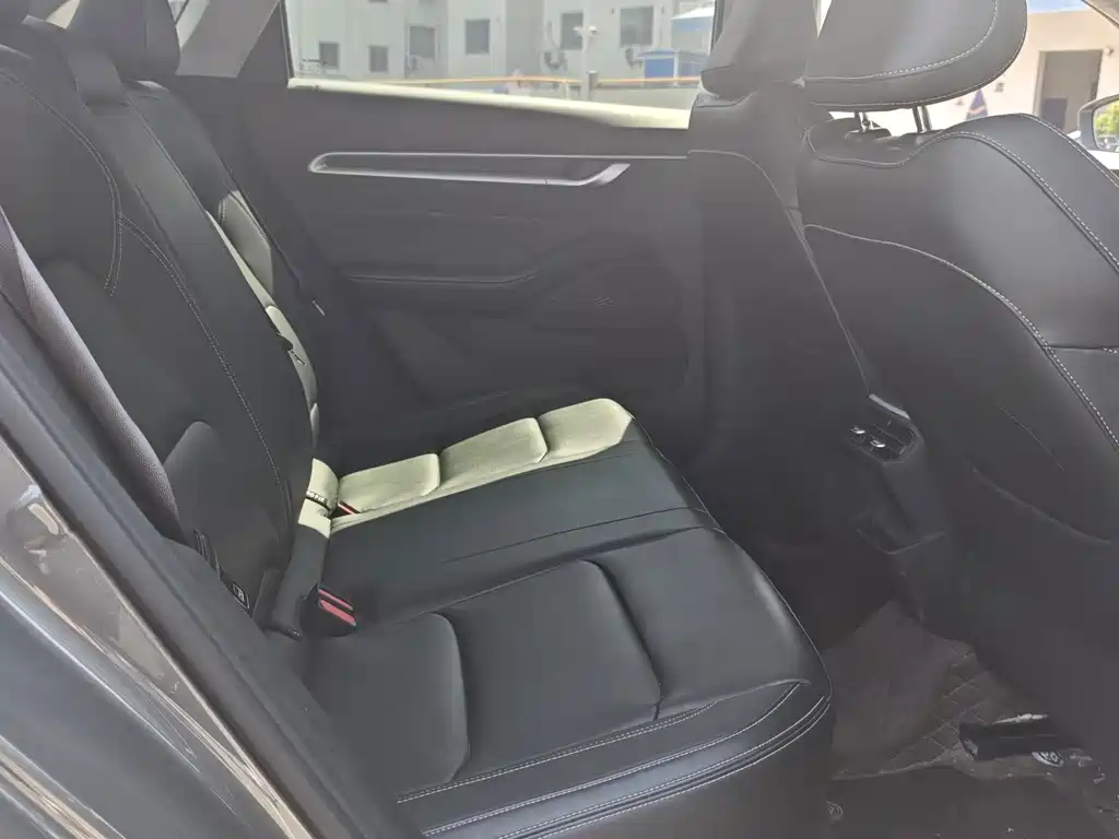 Geely Emgrand — миниатюра 9
