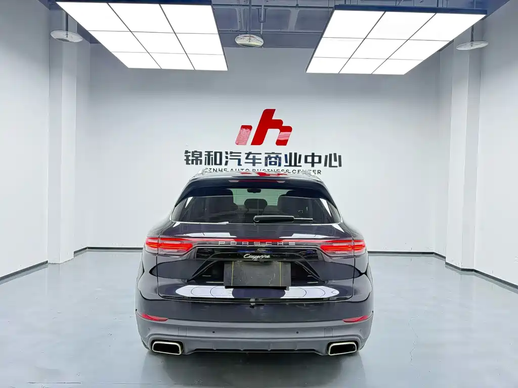 Porsche Cayenne — миниатюра 9