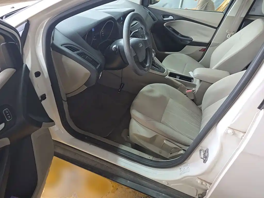Ford Focus — миниатюра 20