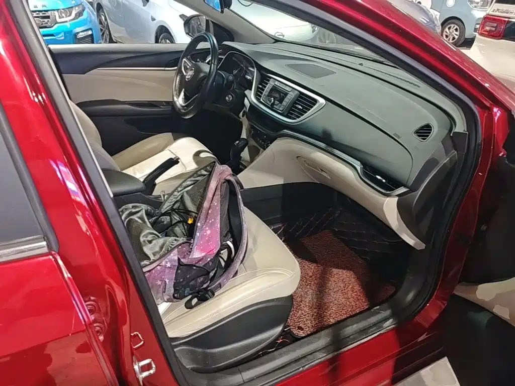 Buick Excelle — миниатюра 25