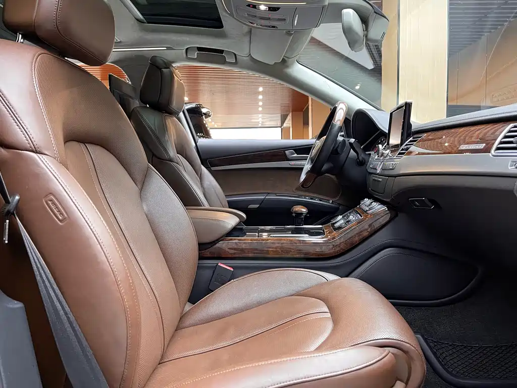 Audi A8 2012 A8L 6.3 FSI W12 quattro