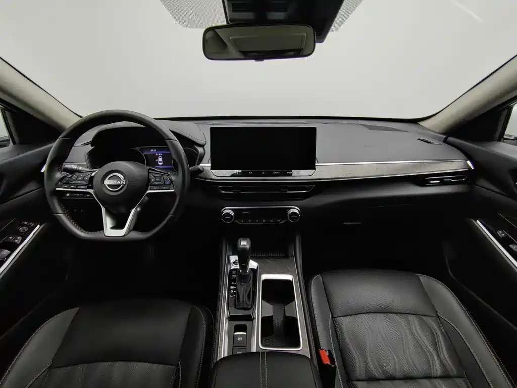 Nissan Teana — миниатюра 5