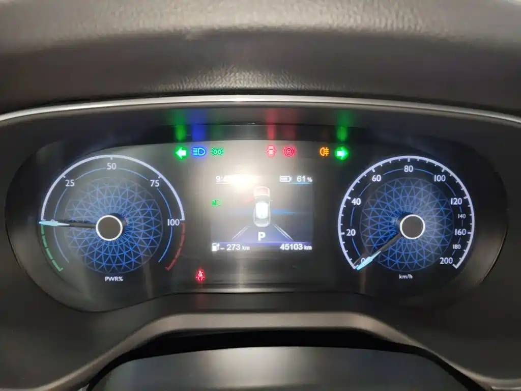 Hongqi Hongqi E-QM5 — миниатюра 12
