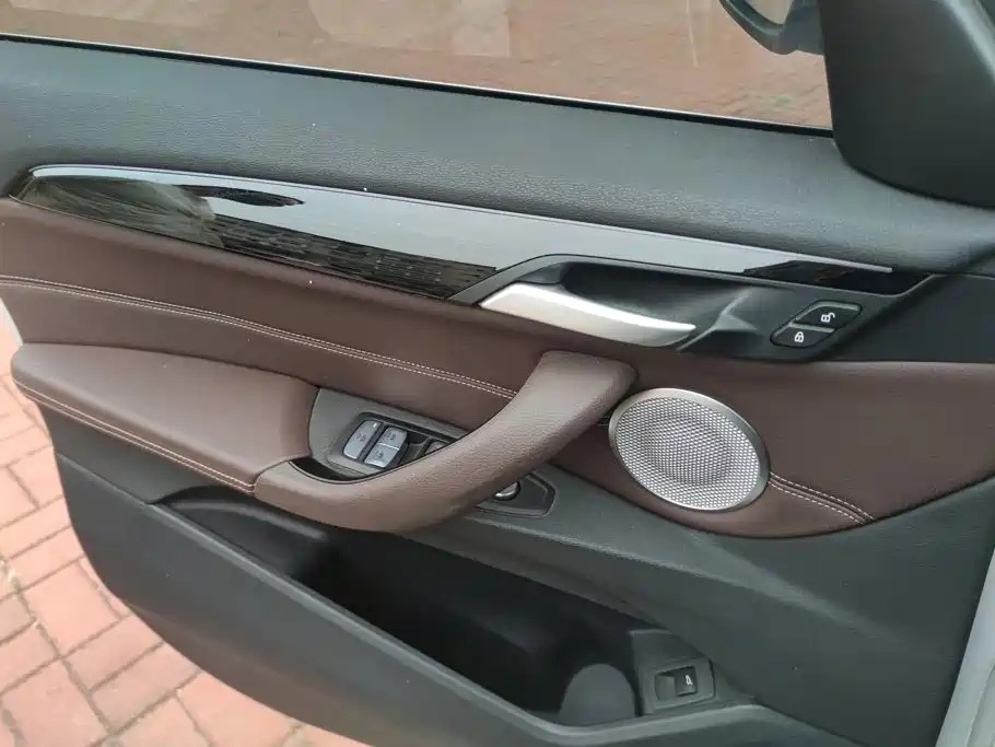 BMW X1 — миниатюра 7