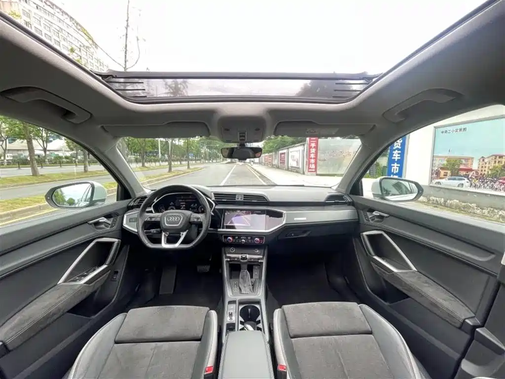 Audi Q3 2022 35 TFSI Fashion