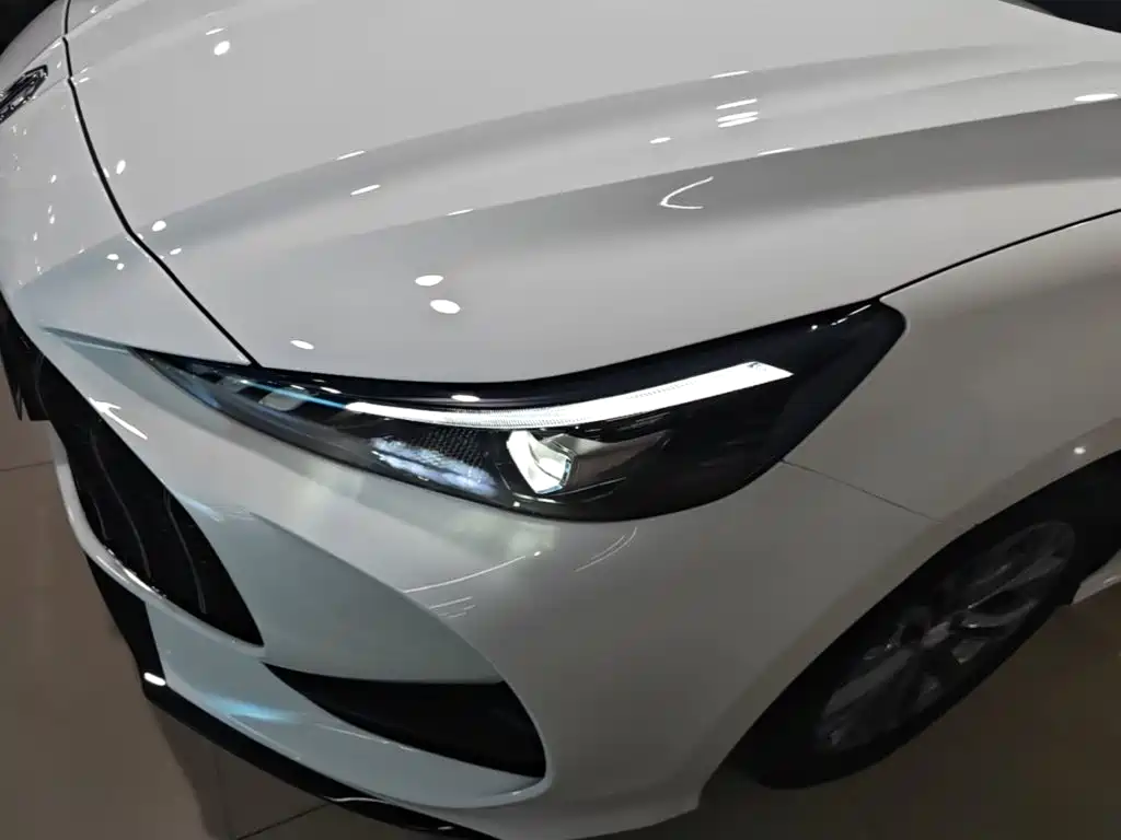 MG MG5 — миниатюра 24