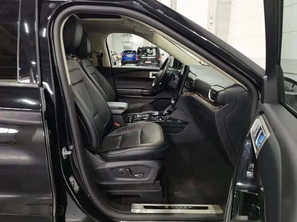 Ford Explorer — миниатюра 23