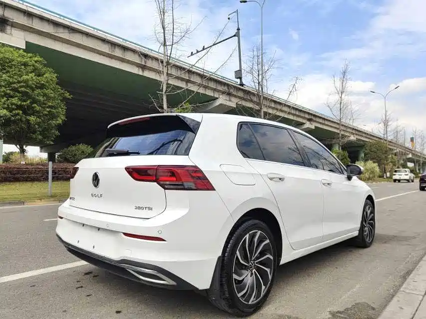 Volkswagen Golf — миниатюра 6
