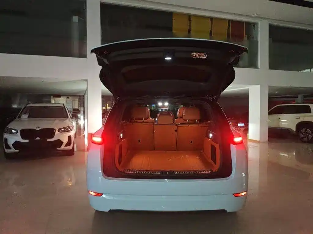 Li Auto Li L7 — миниатюра 2