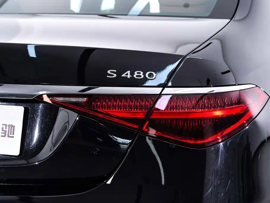 Mercedes-Benz S-Class — миниатюра 11