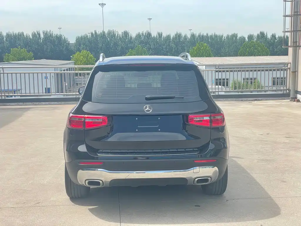 Mercedes-Benz GLB — миниатюра 4