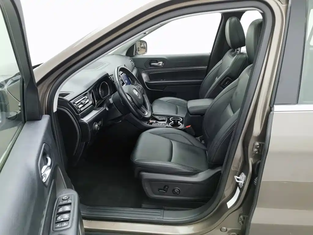 Jeep Commander — миниатюра 10