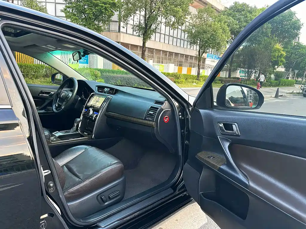 Toyota Reiz — миниатюра 18