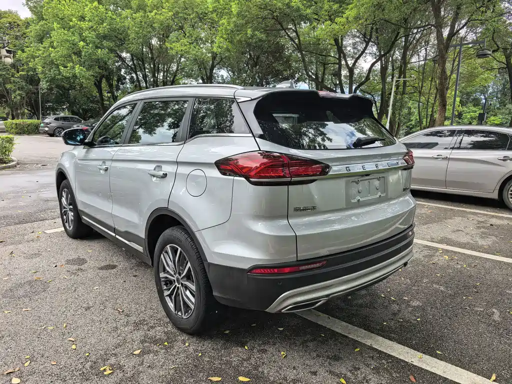 Geely Boyue — миниатюра 5