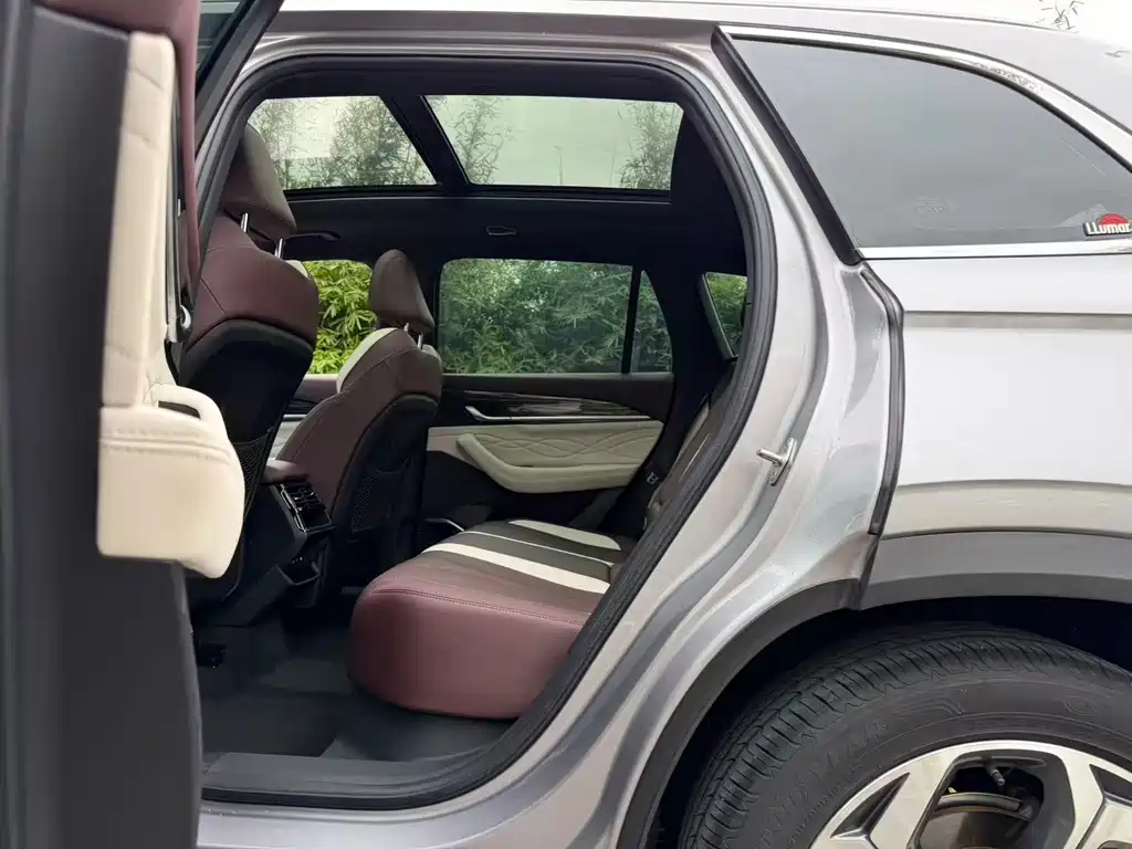 Geely Xingyue L — миниатюра 13