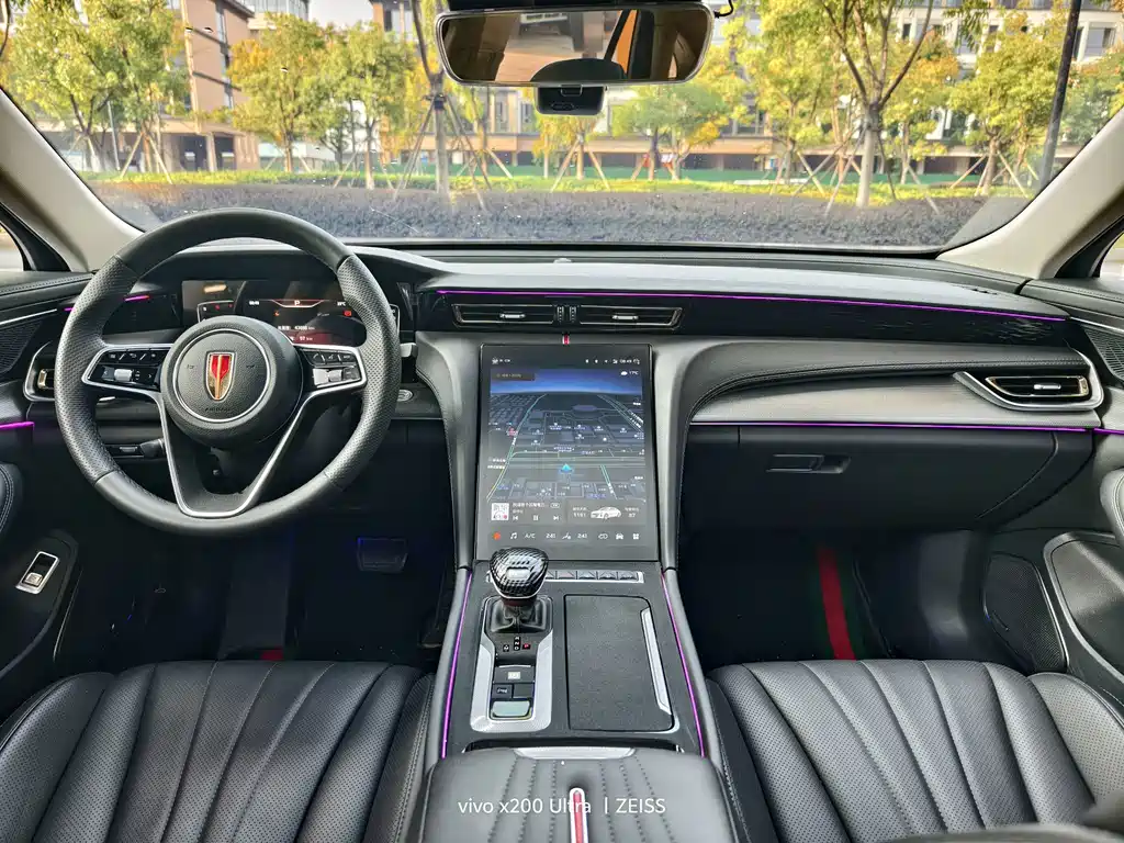 Hongqi Hongqi H5 — миниатюра 6