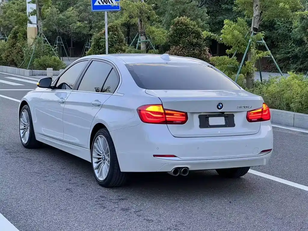 BMW 3 Series — миниатюра 8