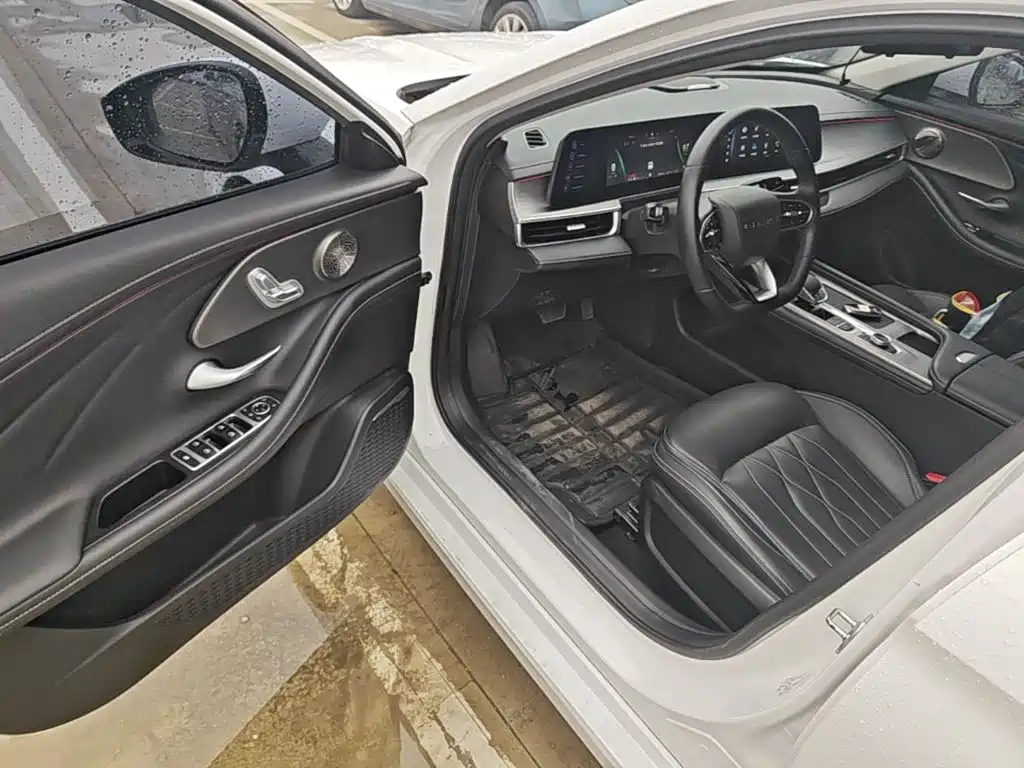 Chery Arrizo 8 — миниатюра 16