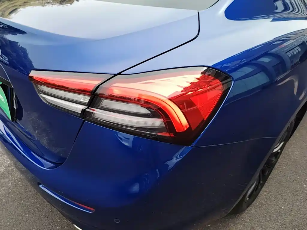 Maserati Ghibli — миниатюра 8