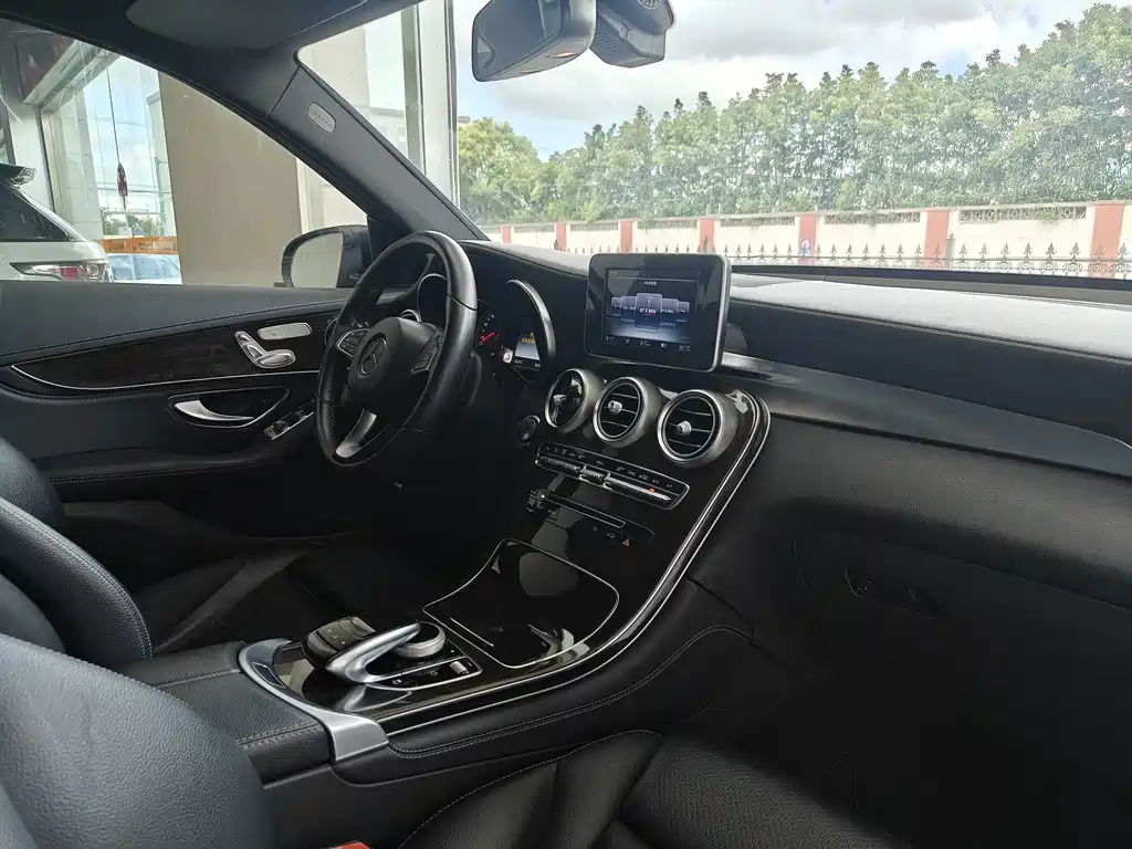 Mercedes-Benz GLC — миниатюра 14
