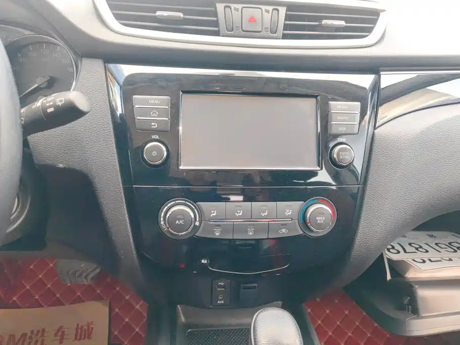 Nissan Qashqai — миниатюра 13