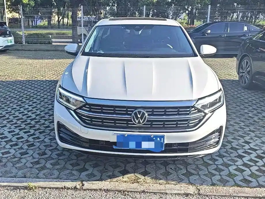 Volkswagen Sagitar — миниатюра 2