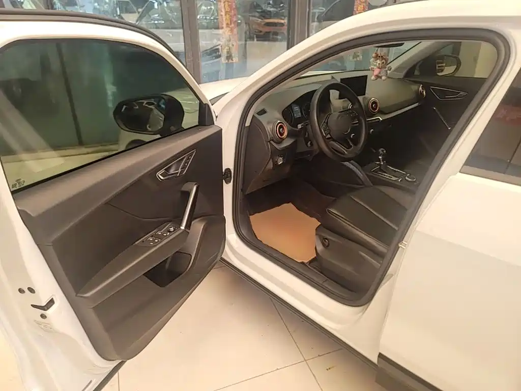 Audi Q2L — миниатюра 16