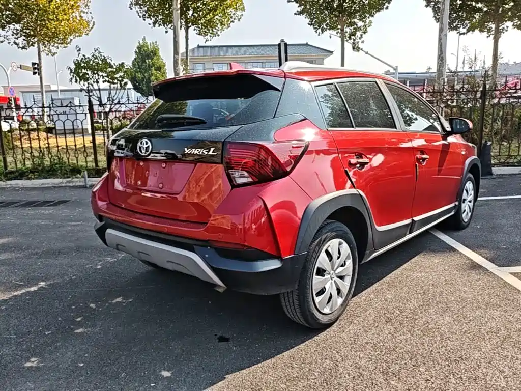 Toyota Yaris L — миниатюра 7