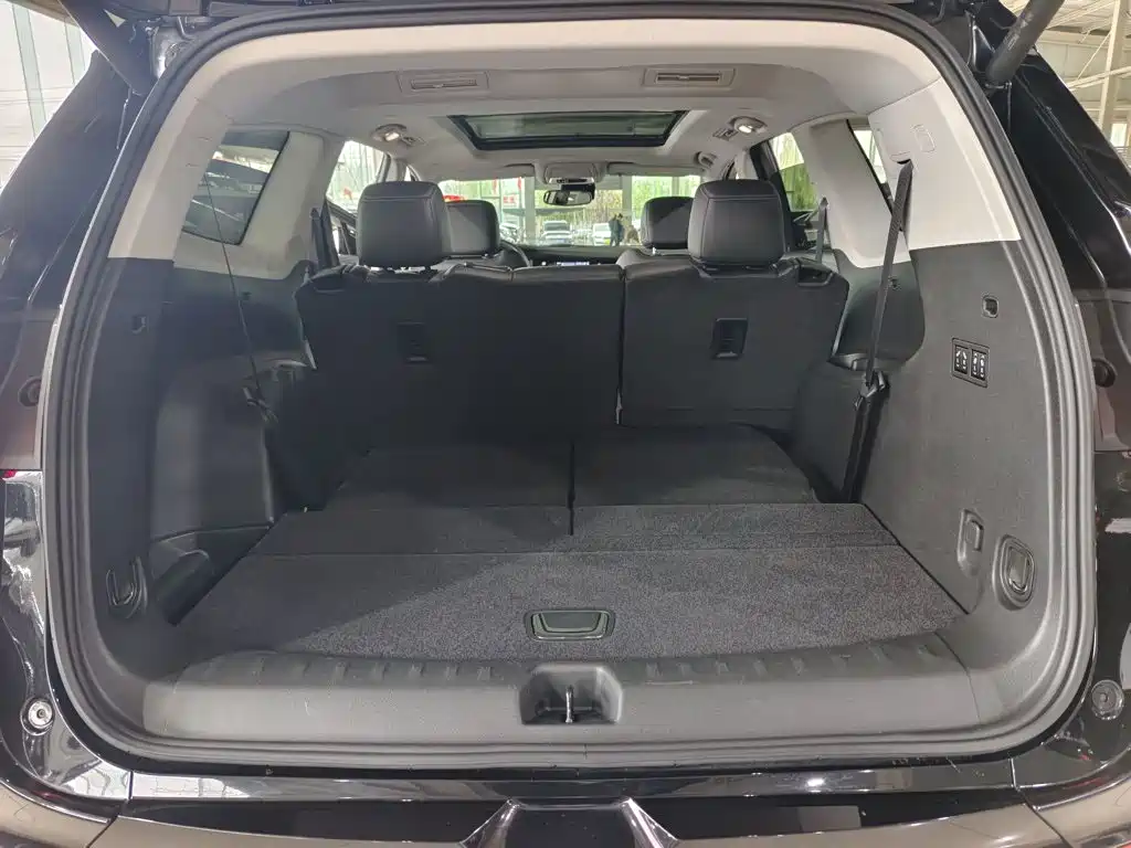 Buick Enclave — миниатюра 8