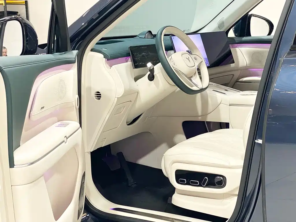 VOYAH Taishan X8 — миниатюра 16
