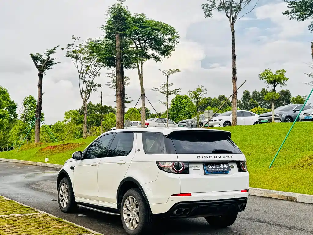 Land Rover Discovery Sport — миниатюра 8