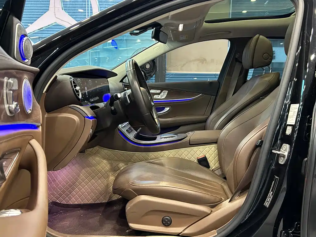 MERCEDES-BENZ E CLASS