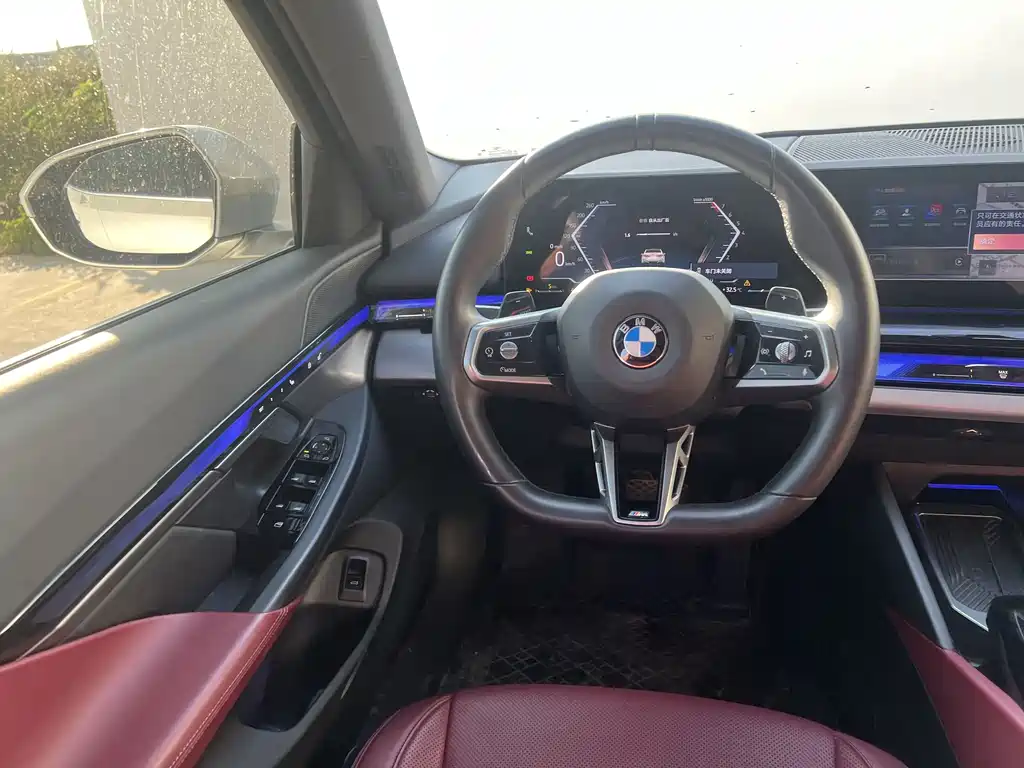 BMW 5 Series — миниатюра 3