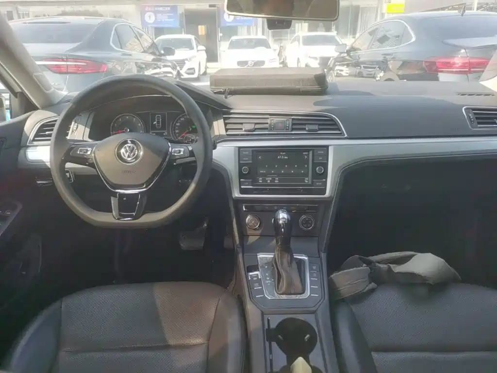 Volkswagen Lamando — миниатюра 10