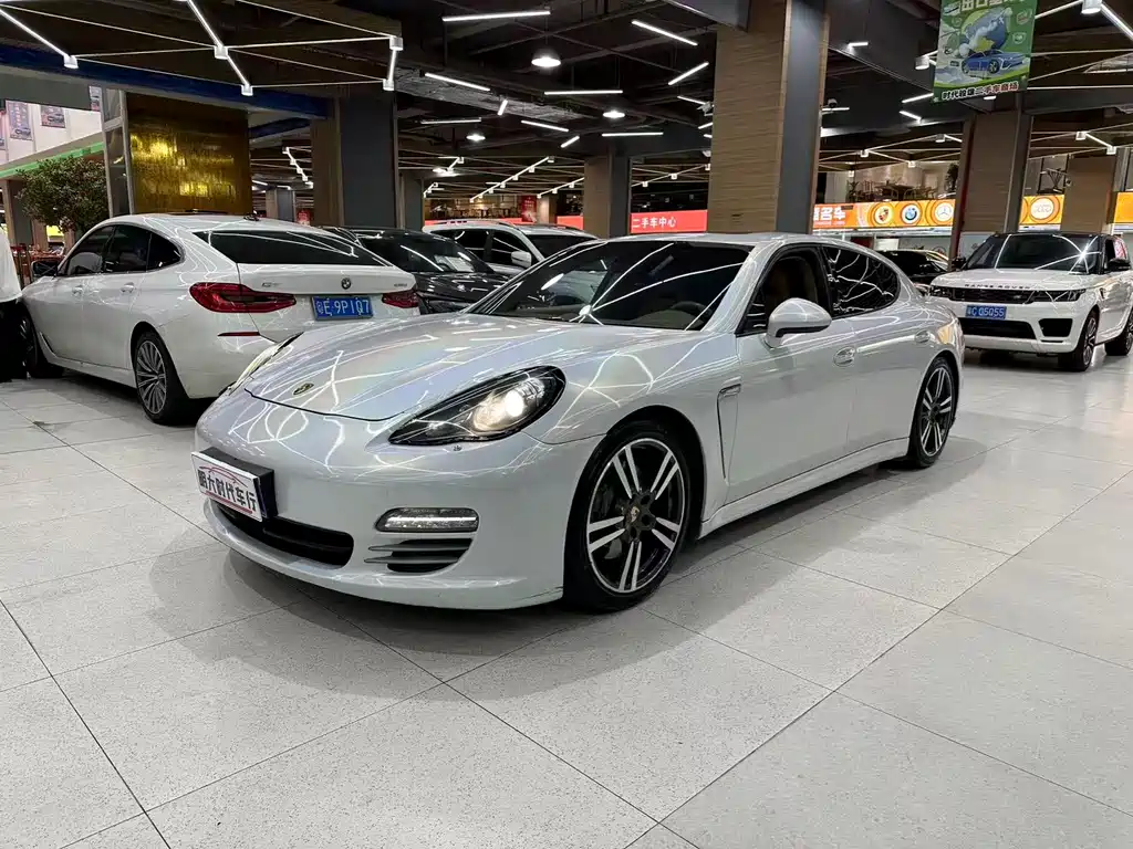 Porsche Panamera 2012