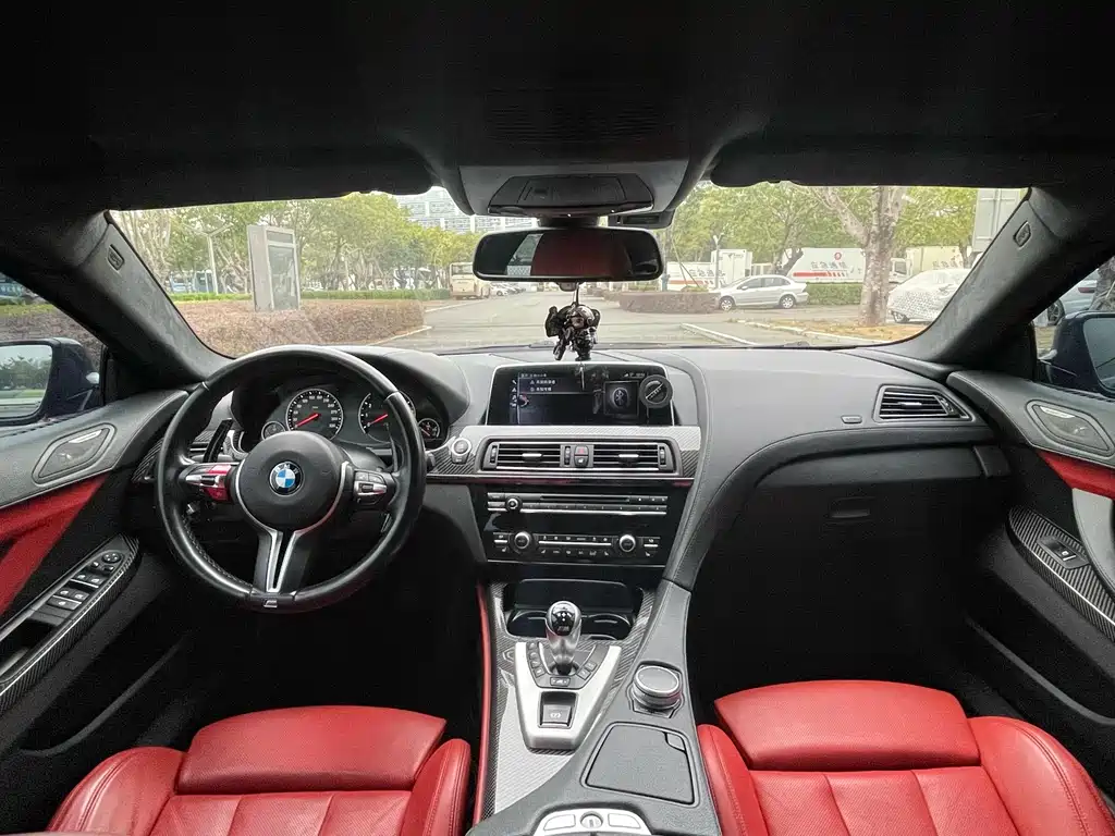 BMW M6 — миниатюра 15