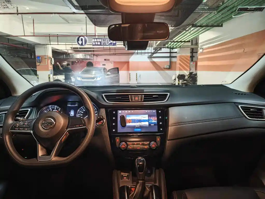 Nissan Qashqai — миниатюра 7