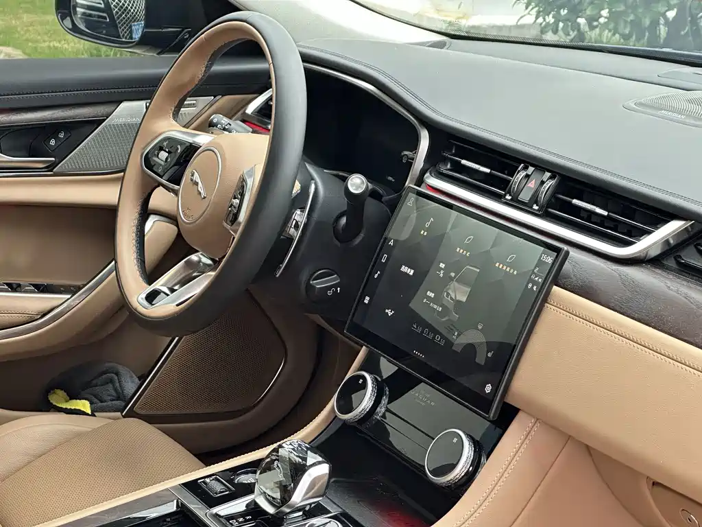Jaguar XFL — миниатюра 15