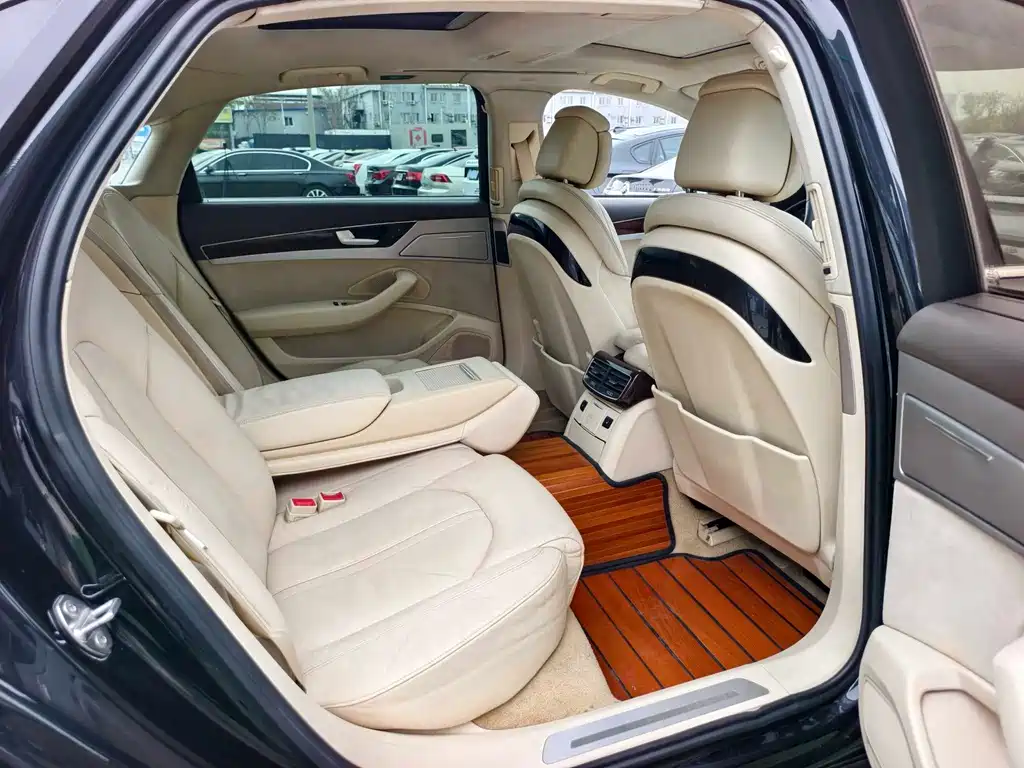 Audi A8 — миниатюра 15