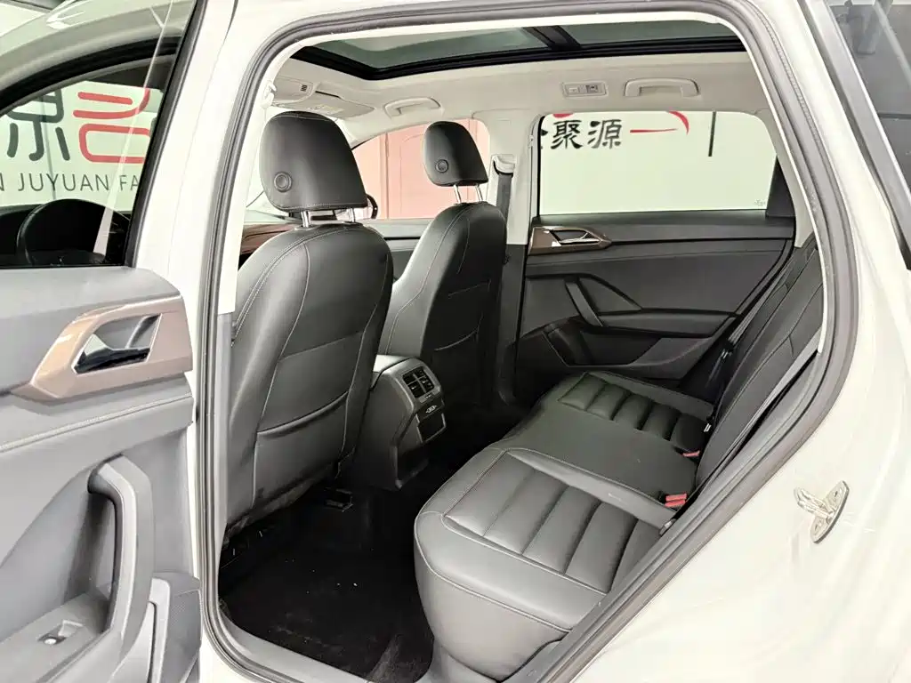 Volkswagen Tharu XR 330TSI 4WD Luxury Edition China VI, фото 10