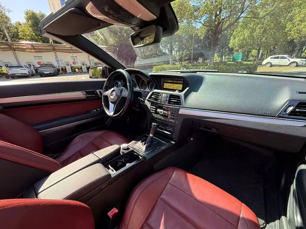 Mercedes-Benz E-Class (Import) — миниатюра 13