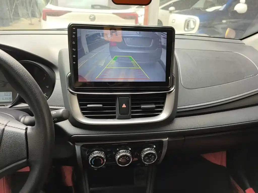 Toyota Yaris L — миниатюра 13