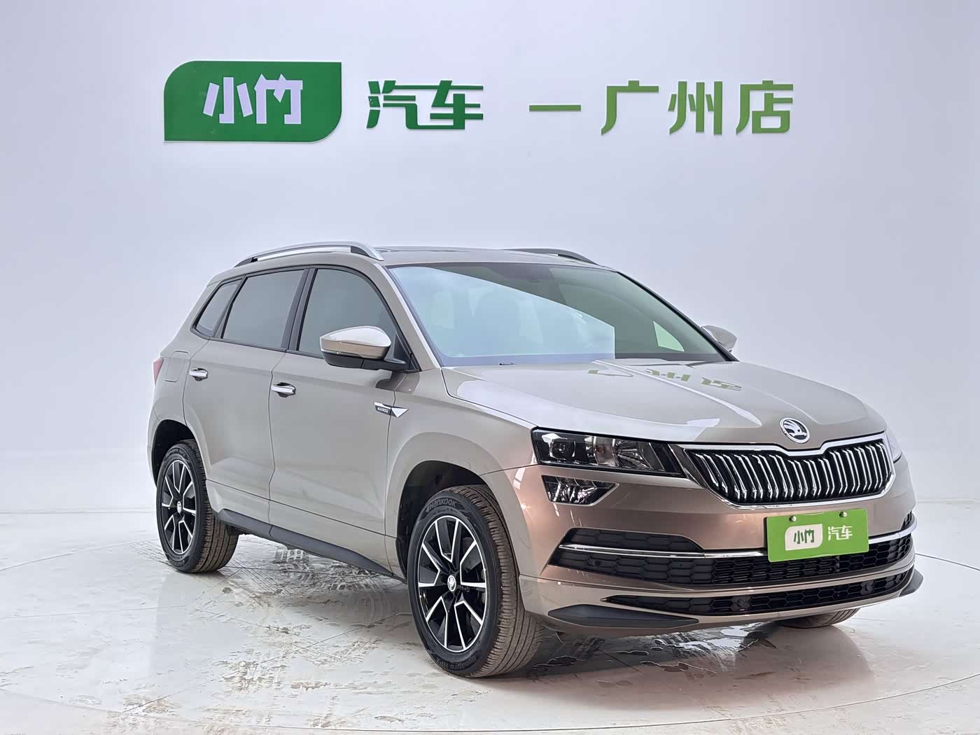 Volkswagen Passat 1.4 л 2023 г. шампань/коричневый, пробег 38500 км