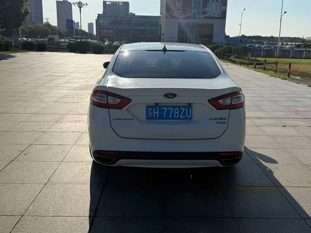 Ford Mondeo — миниатюра 8